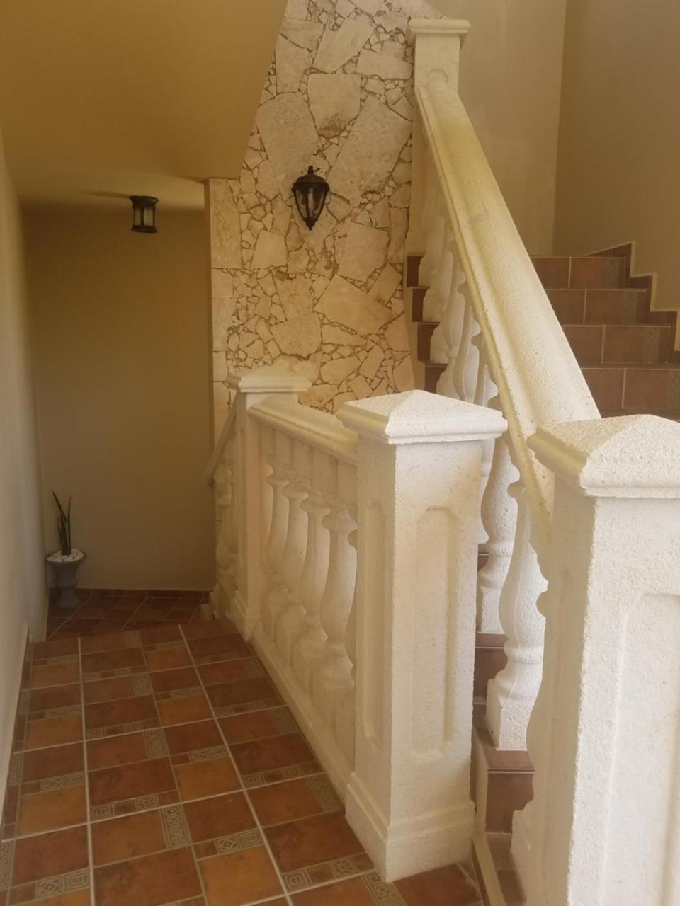 أغواديلا Tropical Ramey Apartments المظهر الخارجي الصورة