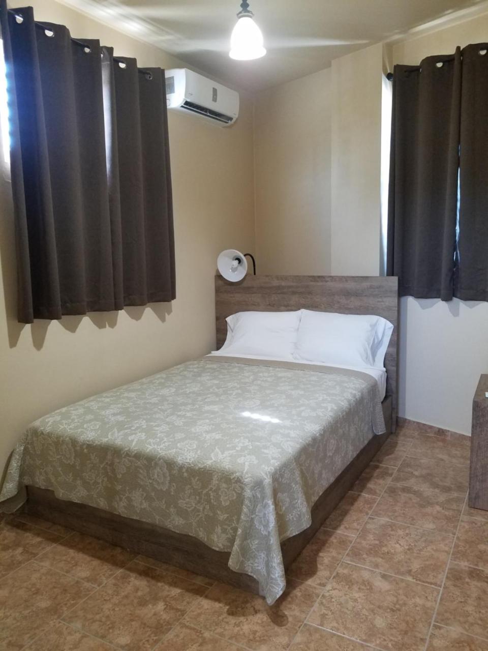 أغواديلا Tropical Ramey Apartments المظهر الخارجي الصورة