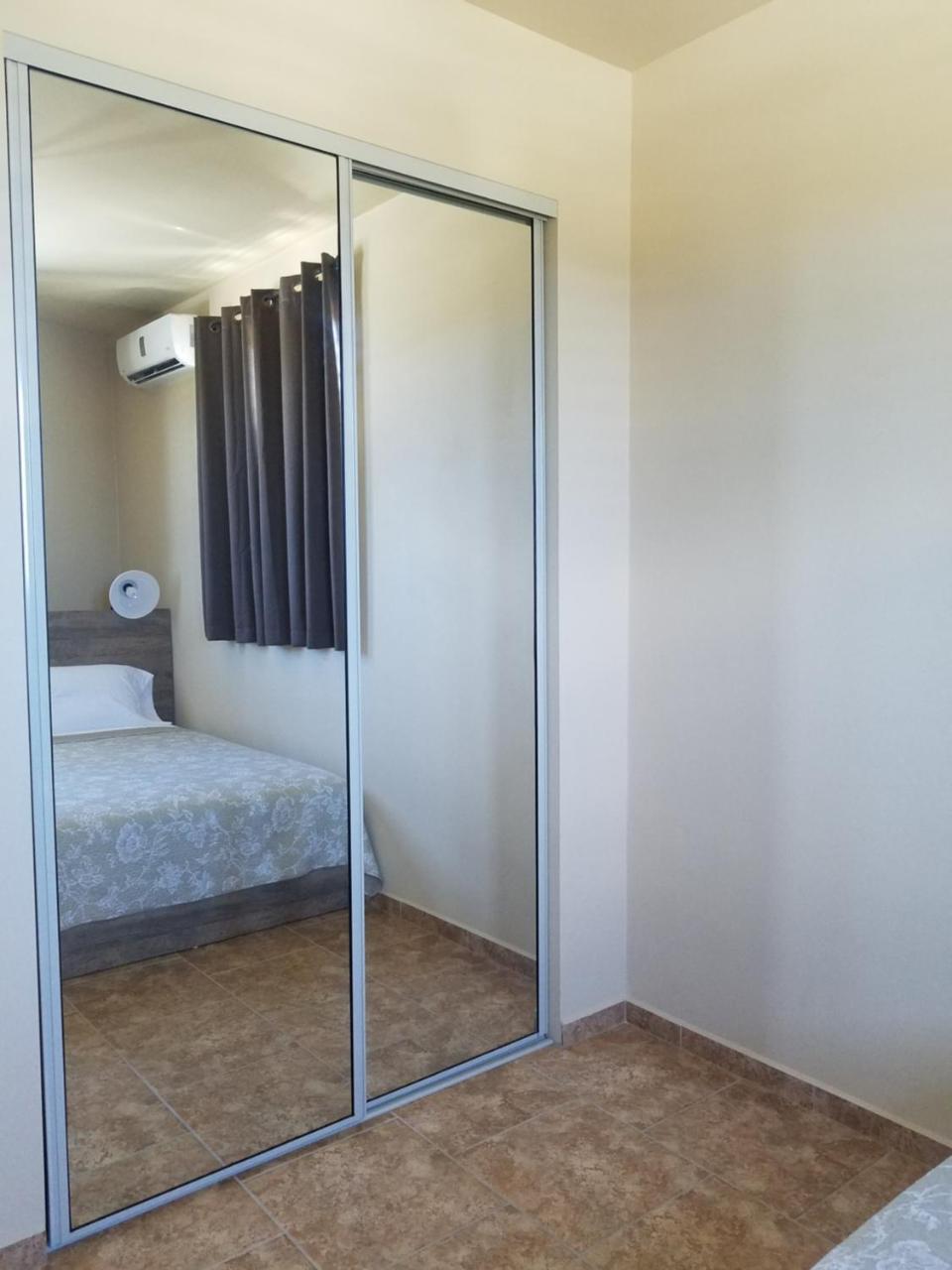 أغواديلا Tropical Ramey Apartments المظهر الخارجي الصورة